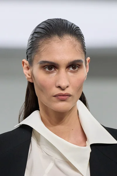 Look 25